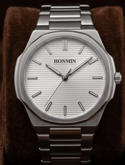 HONMIN Silver Textured Dial Stainless Steel Watch